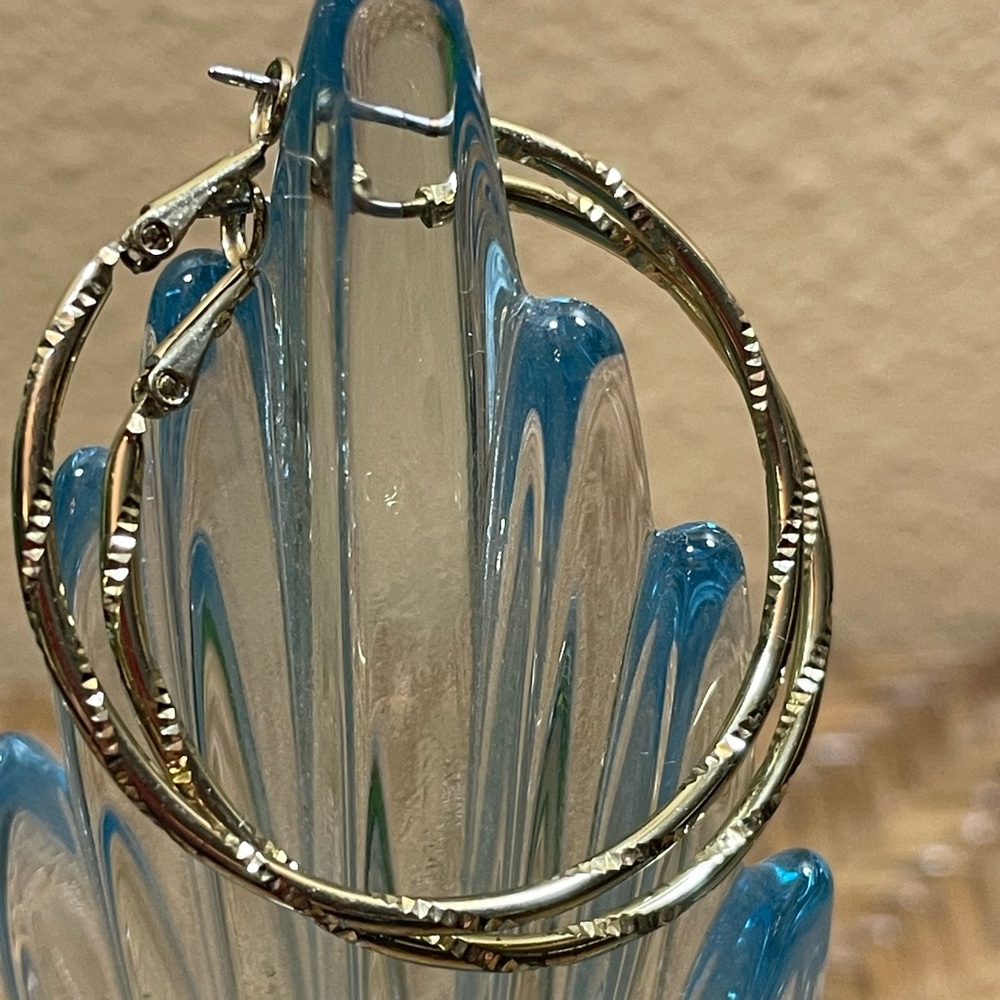 Vintage 80's Gold Tone Bamboo Style Hoop Earrings